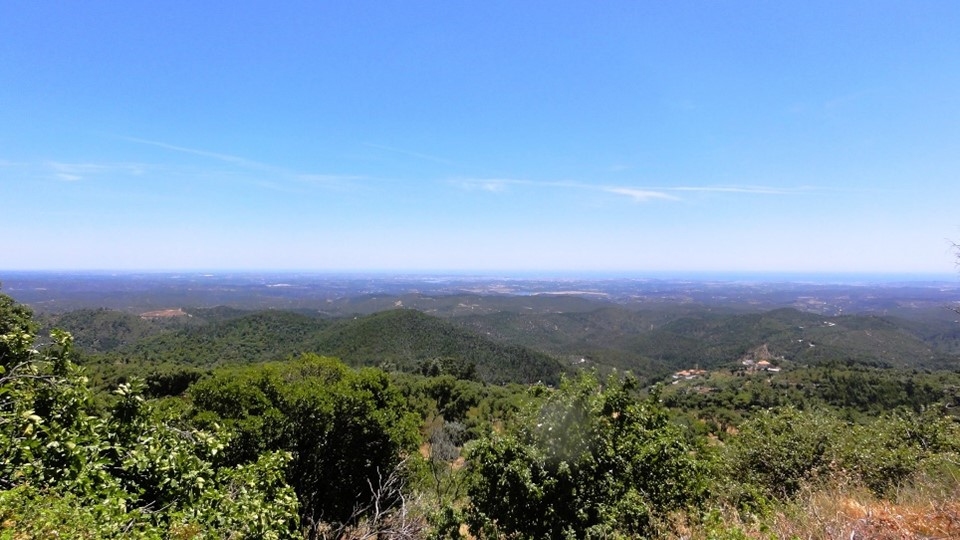 Live AND Work in the Beautiful, Unspoiled Nature of the Serra de Monchique, Algarve