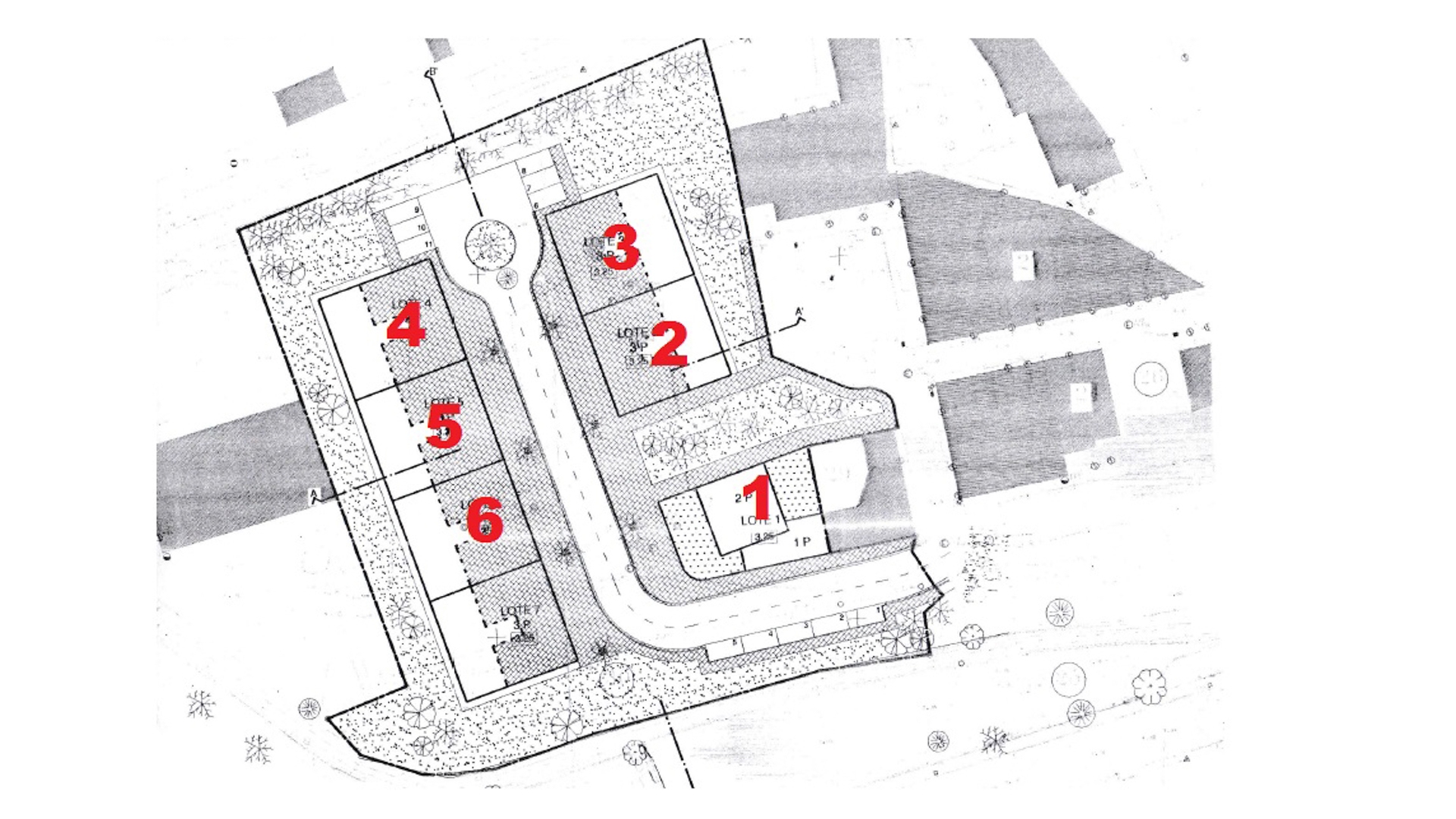 Projet de développement urbain à Parchal | VM1316 6 parcelles voisines avec la capacité de construire une grande villa individuelle de deux étages plus 5 appartements avec un total de 20 appartements individuels T2 et T3.