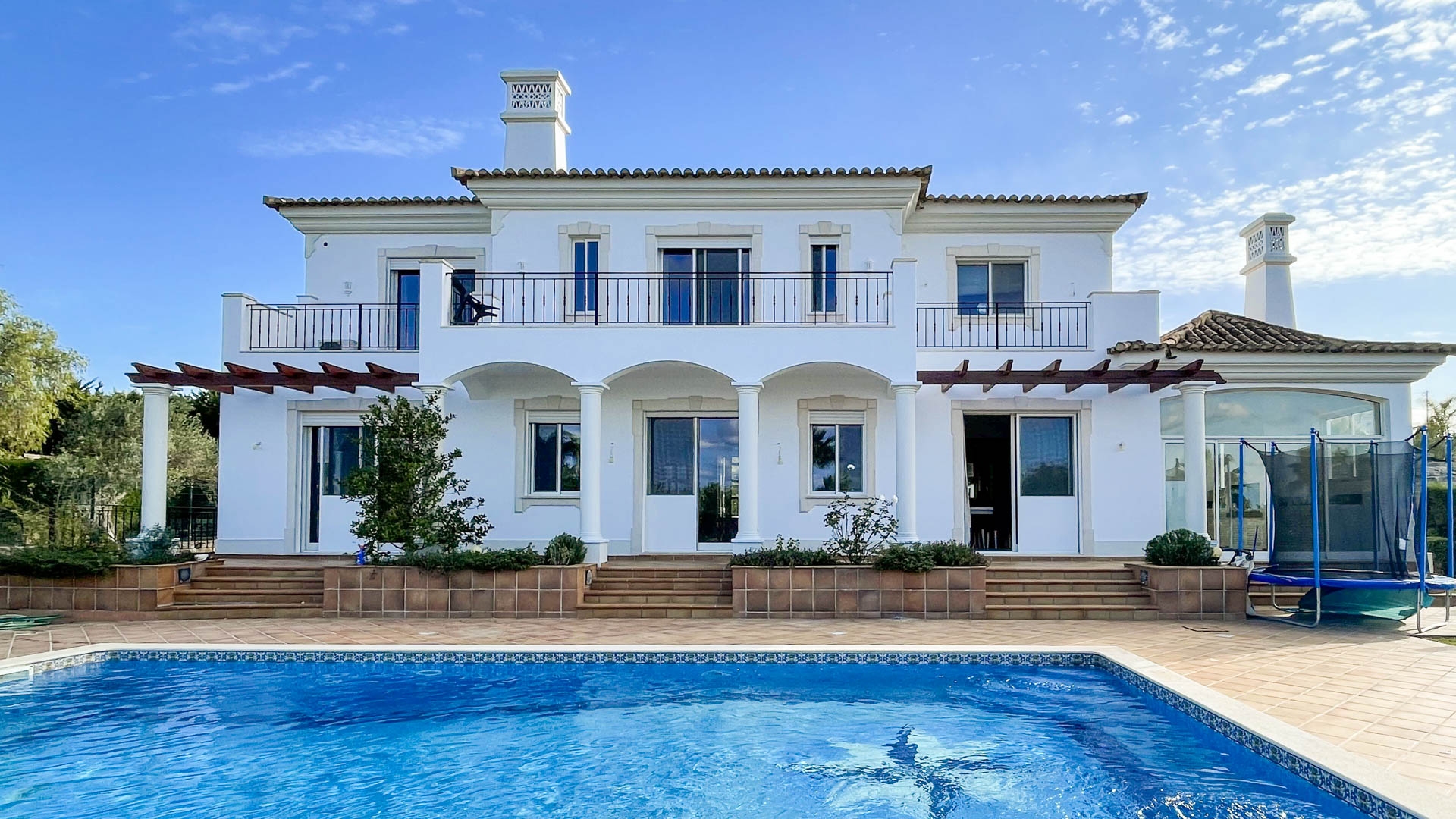 Luxury 5 Bedroom Villa with Pool, near Vale do Lobo | PRB029 