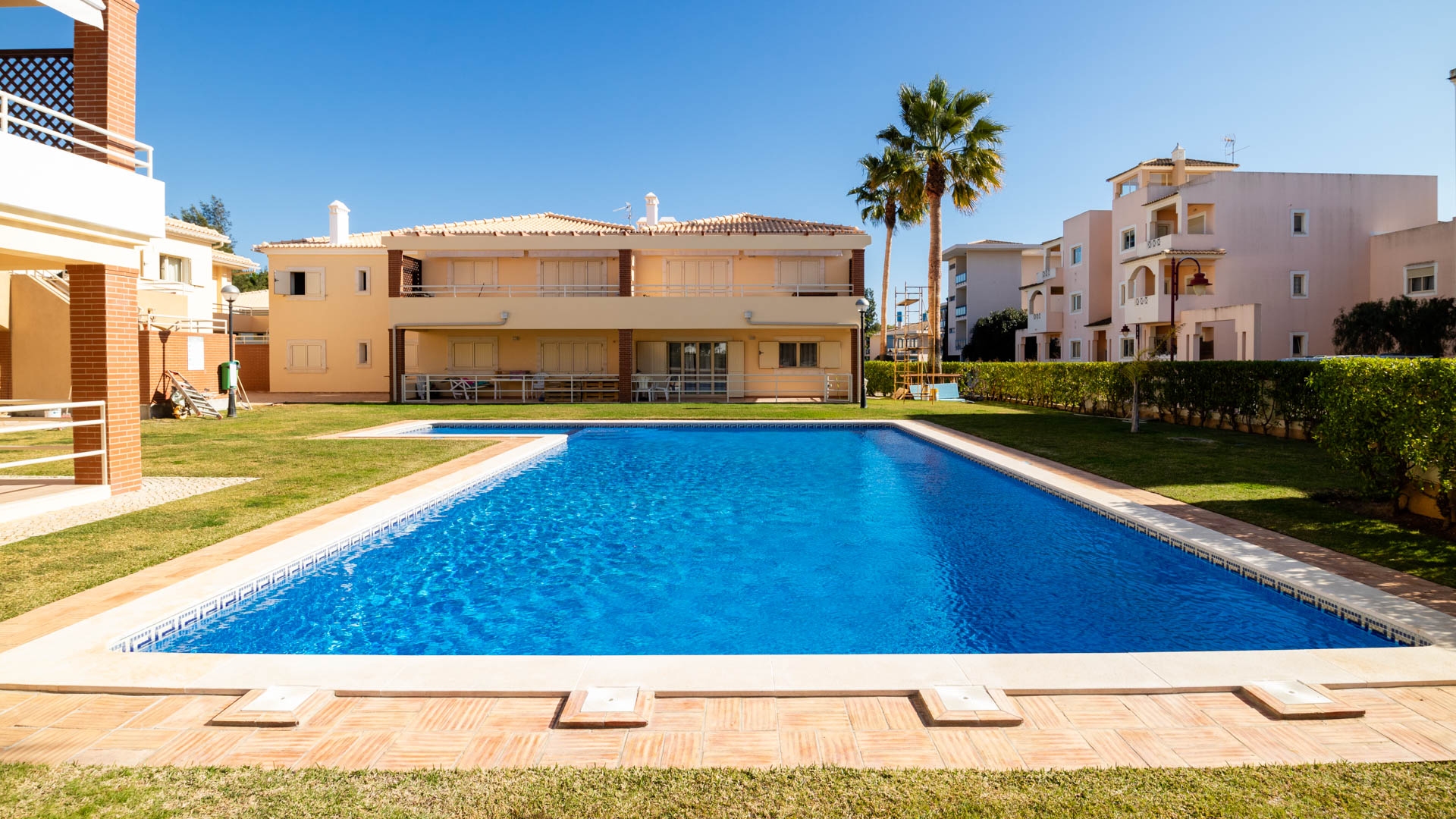 Newly Renovated 2 Bedroom Apartment with Open Plan Living and Golf Views, Vilamoura | VM1896 Open plan living in newly renovated property with golf views make this apartment perfect for an investment.