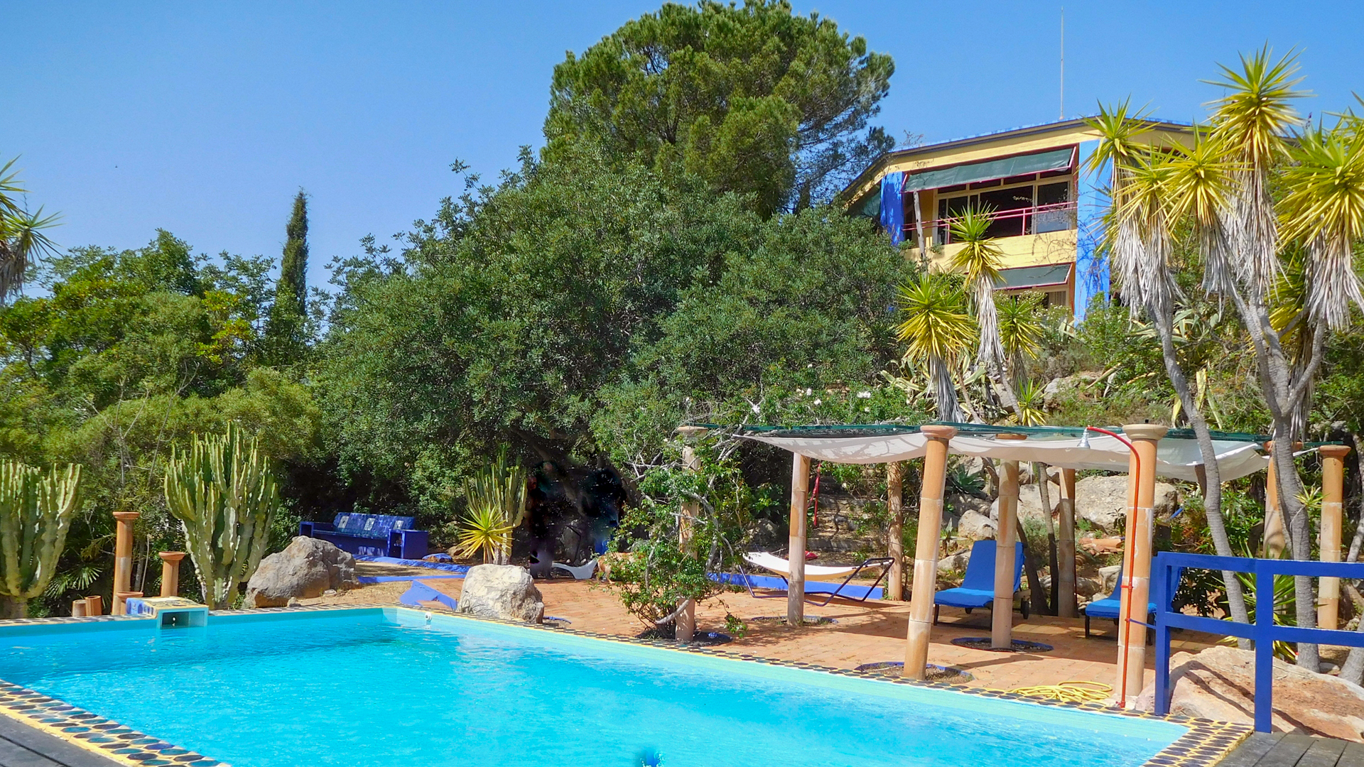 Potentiel fantastique pour un hôtel de charme ou un centre d'arts sur un grand domaine avec piscine, 3 cottages et vue sur la mer, près de Tavira | TV867 