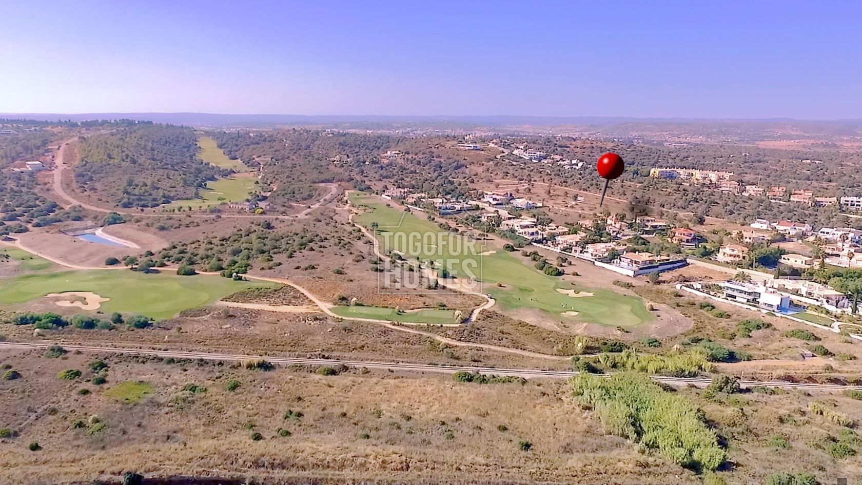 Lote de terreno urbano com licença de construção em localização perfeita com vista mar, perto de Lagos