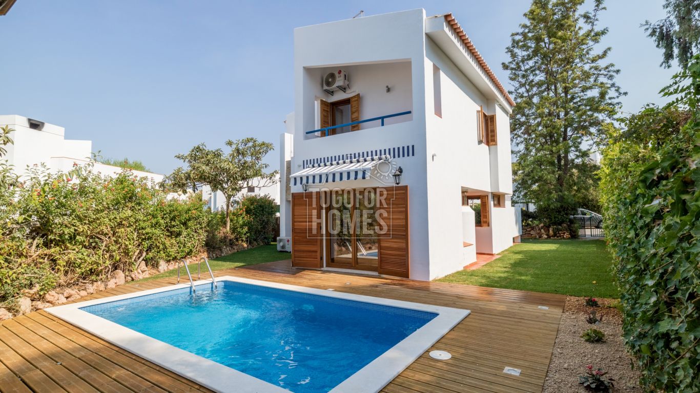 VM919 - Komplett modernisierte 3 SZ Villa in Vilamoura