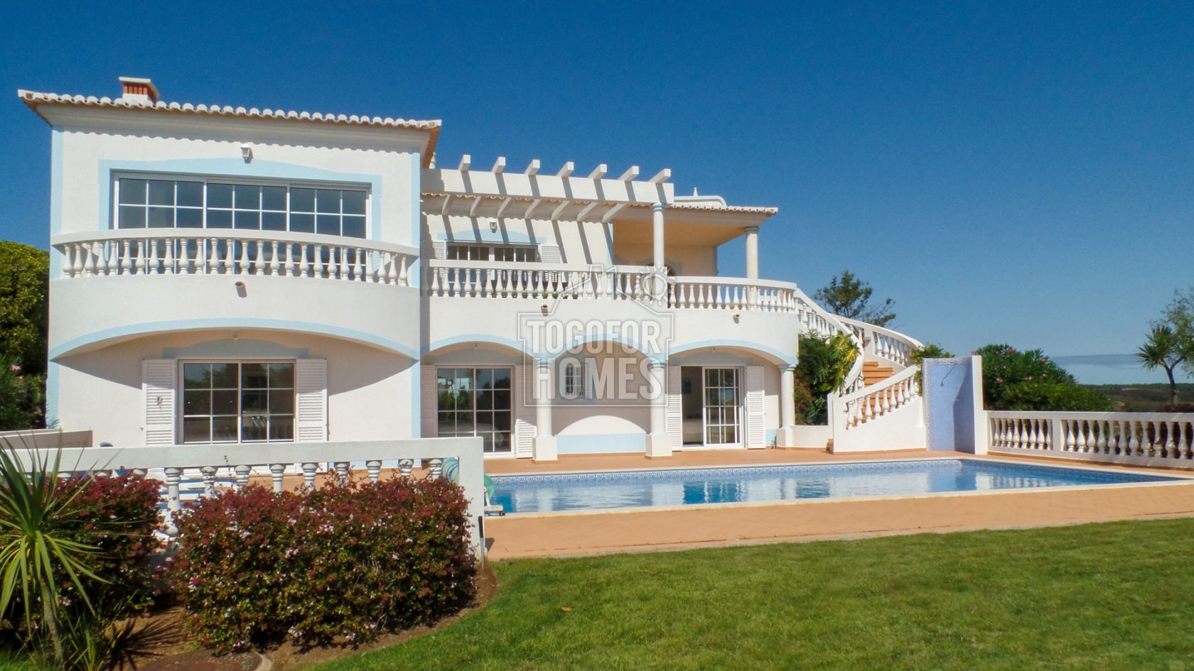 LG971 - Villa 4 chambres avec piscine privée et vue sur la mer