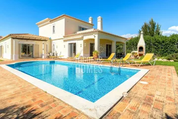 Villa & Piscine