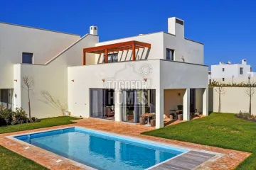 Villa & Pool