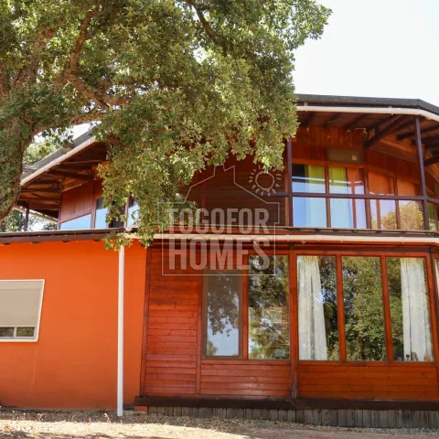 What is the cost of a 5-bedroom country house with private pools in ...