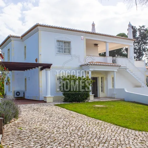 Villa & Pool